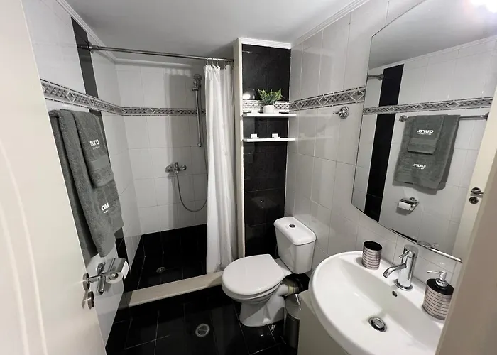 Aura Apartamento Rhodes City